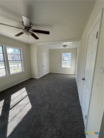1002 N 12, Temple, TX 76504