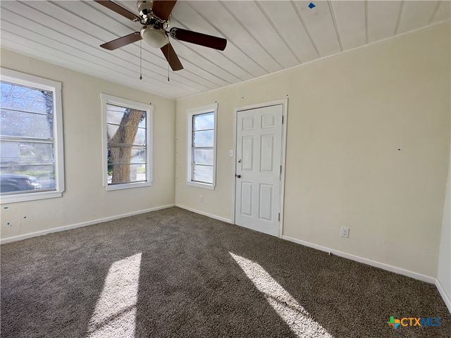 1002 N 12, Temple, TX 76504