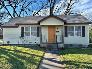 1002 N 12, Temple, TX 76504