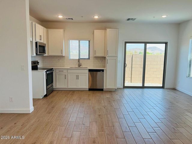 28021 N 28TH Avenue, Phoenix, AZ 85085