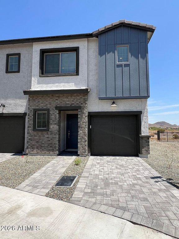 28021 N 28TH Avenue, Phoenix, AZ 85085