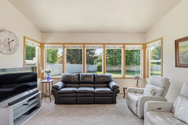 6218 S Thor Ct, Spokane, WA 99223