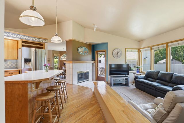 6218 S Thor Ct, Spokane, WA 99223