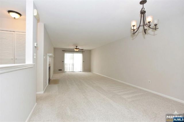 3707 Mark Twain Way, Mahwah, NJ 07430