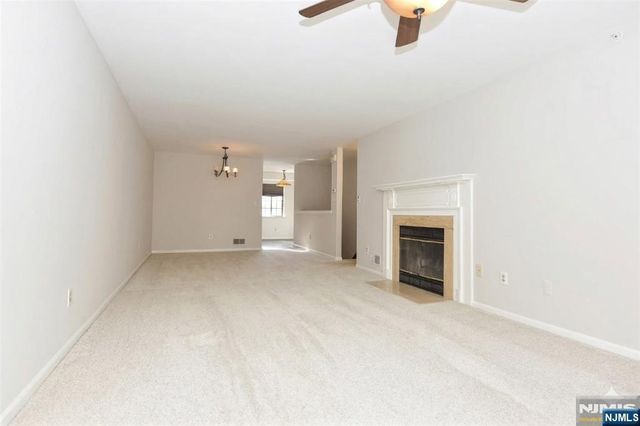 3707 Mark Twain Way, Mahwah, NJ 07430
