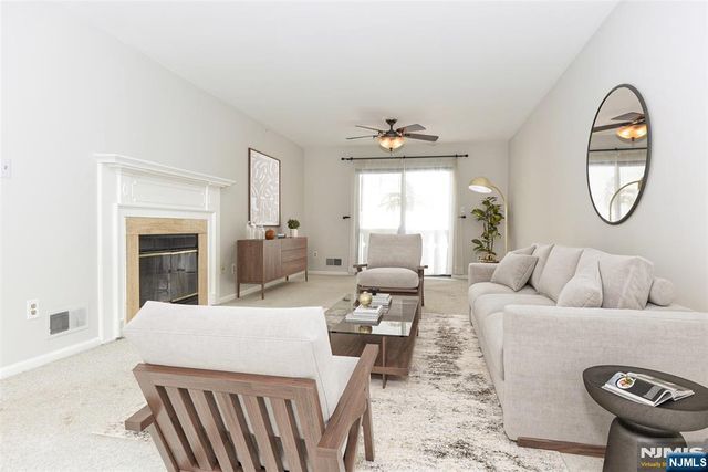 3707 Mark Twain Way, Mahwah, NJ 07430