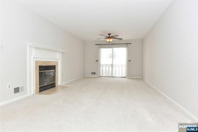 3707 Mark Twain Way, Mahwah, NJ 07430