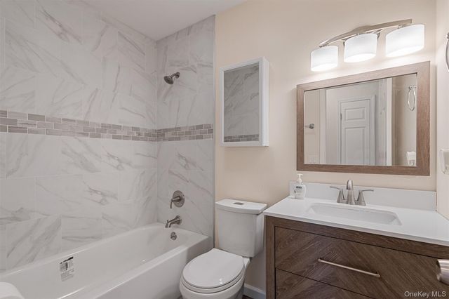 276 Temple Hill Road 1602, New Windsor, NY 12553