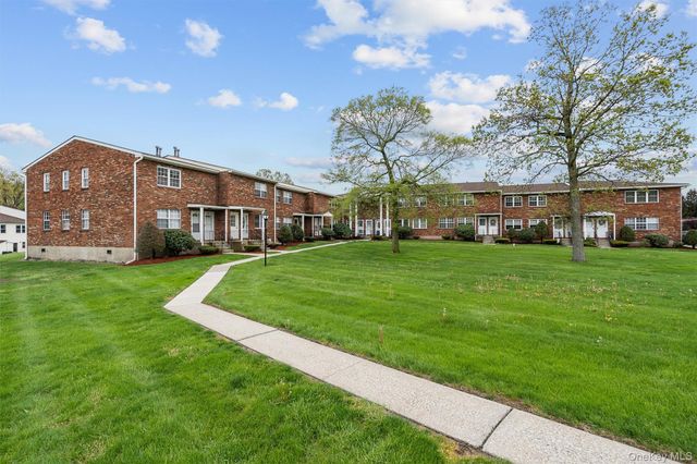 276 Temple Hill Road 1602, New Windsor, NY 12553