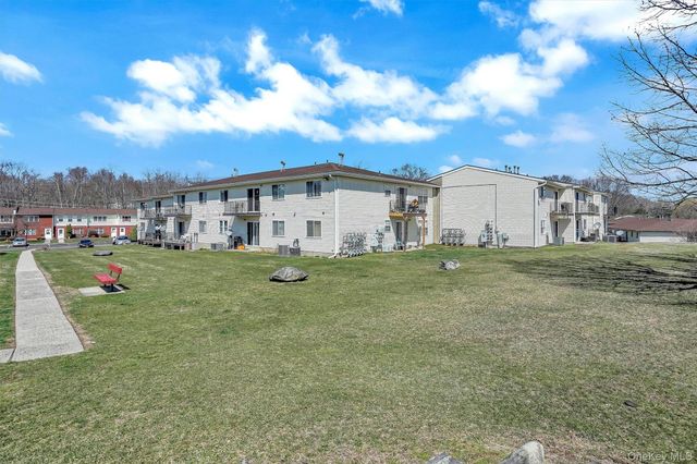 276 Temple Hill Road 1602, New Windsor, NY 12553
