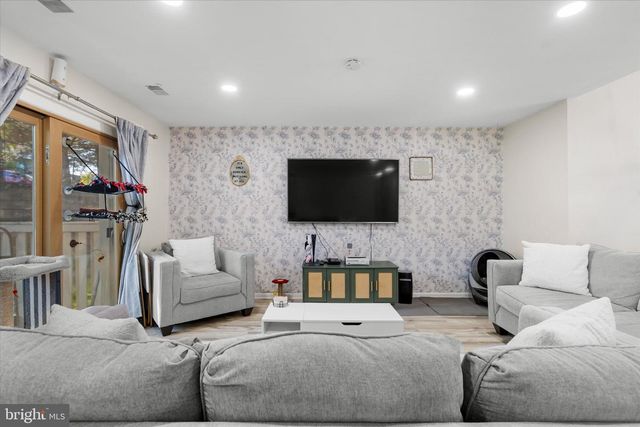 12799 CARA DR, Woodbridge, VA 22192