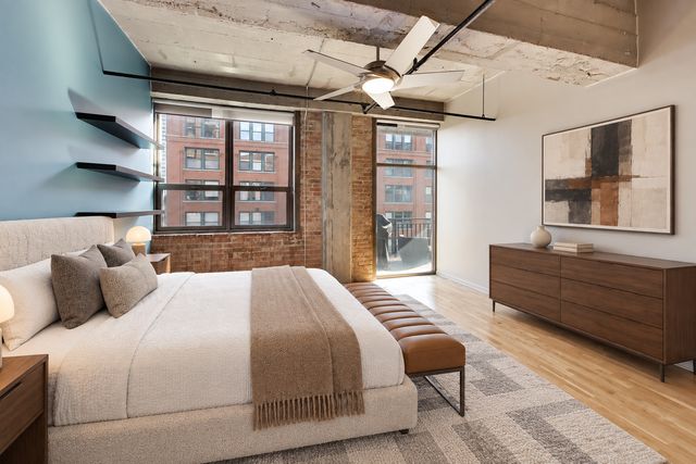 400 W ONTARIO Street 502, Chicago, IL 60654