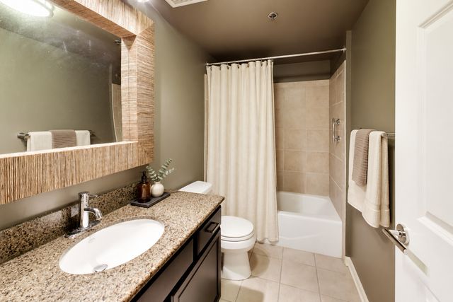400 W ONTARIO Street 502, Chicago, IL 60654