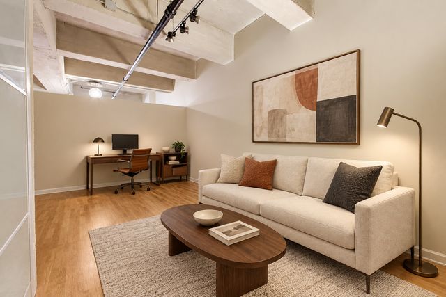 400 W ONTARIO Street 502, Chicago, IL 60654