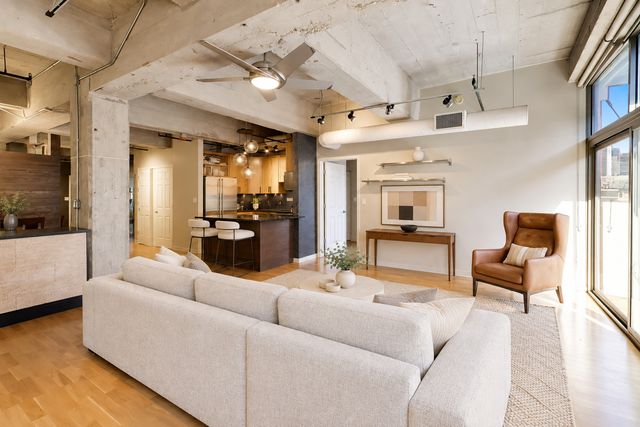 400 W ONTARIO Street 502, Chicago, IL 60654