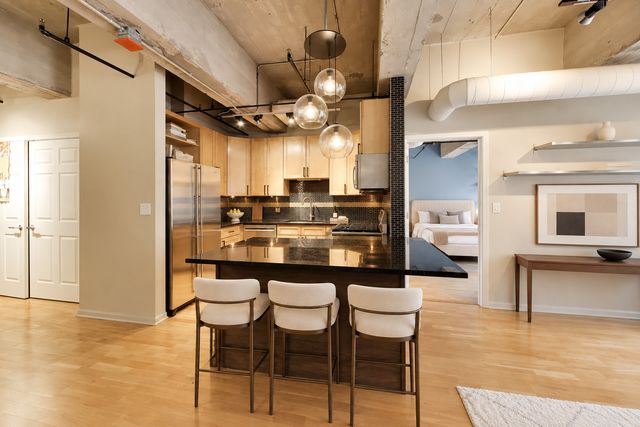 400 W ONTARIO Street 502, Chicago, IL 60654