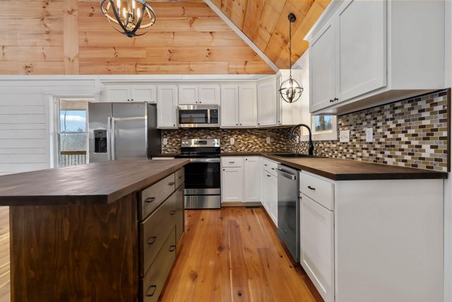 394 Pumpkin Creek Circle, Jamestown, KY 42629