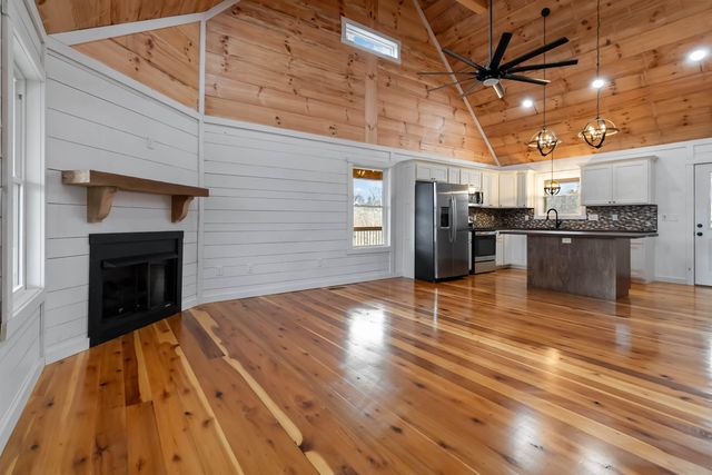 394 Pumpkin Creek Circle, Jamestown, KY 42629