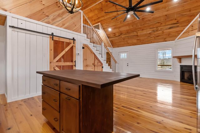 394 Pumpkin Creek Circle, Jamestown, KY 42629