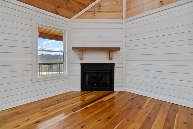 394 Pumpkin Creek Circle, Jamestown, KY 42629