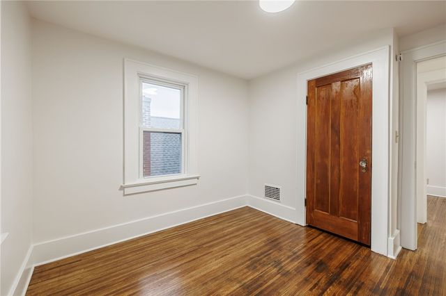 44 Florida Avenue, Greece, NY 14616