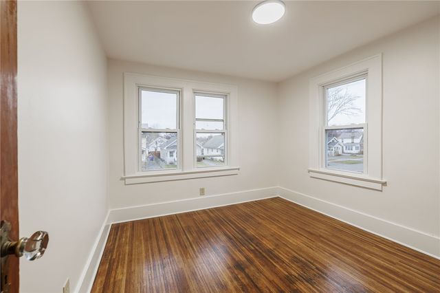 44 Florida Avenue, Greece, NY 14616