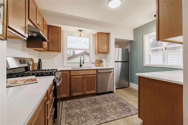 44 Florida Avenue, Greece, NY 14616