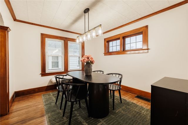 44 Florida Avenue, Greece, NY 14616