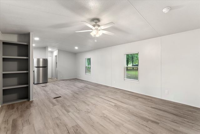 367 Box Road, Gun Barrel City, TX 75156