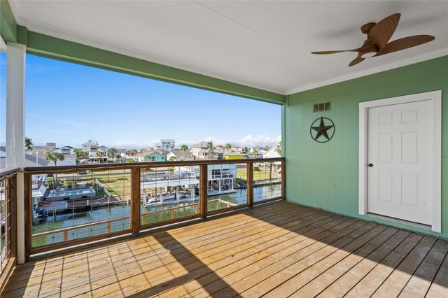 1431 Bamboo Drive, Tiki Island, TX 77554