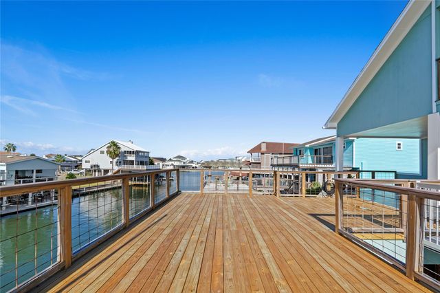 1431 Bamboo Drive, Tiki Island, TX 77554