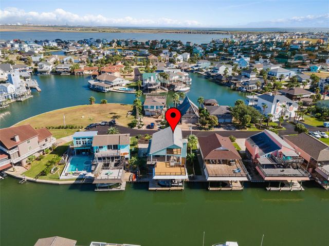 1431 Bamboo Drive, Tiki Island, TX 77554