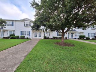 3979 Sterling Pointe Drive Mmm4, Winterville, NC 28590