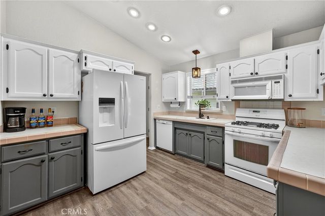 123 Madrid, Tustin, CA 92780