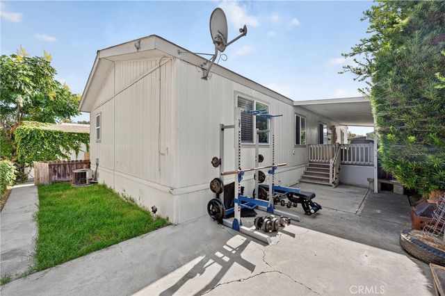 123 Madrid, Tustin, CA 92780
