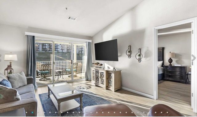 31 Golfshores Drive Apt 19, Branson, MO 65616