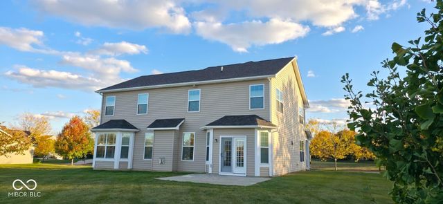 11888 Logan Hunter Trail, Noblesville, IN 46060