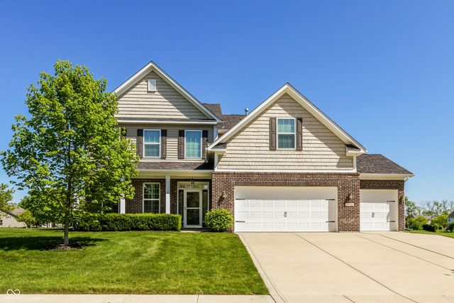 11888 Logan Hunter Trail, Noblesville, IN 46060