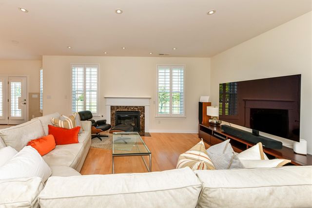 11888 Logan Hunter Trail, Noblesville, IN 46060