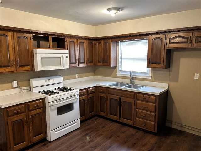 4817 Vista Street, Kansas City, KS 66106