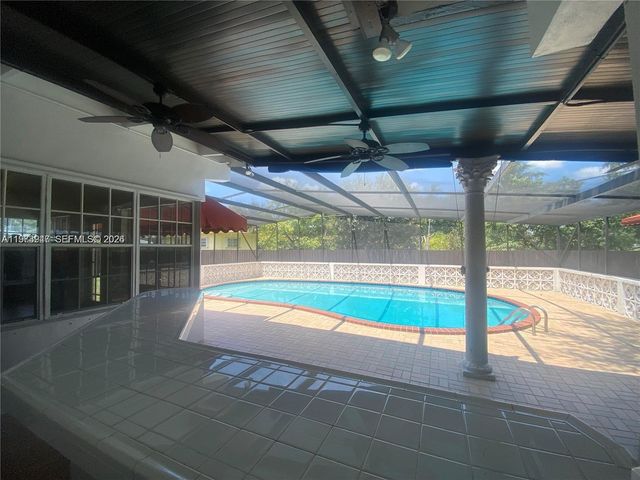 700 Curtiss Pkwy 0, Miami Springs, FL 33166