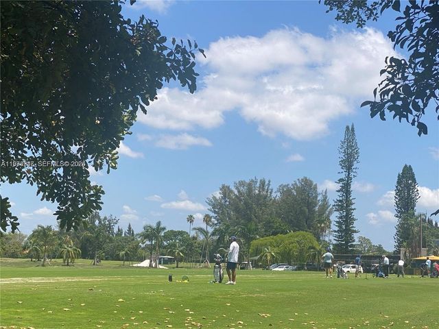 700 Curtiss Pkwy 0, Miami Springs, FL 33166