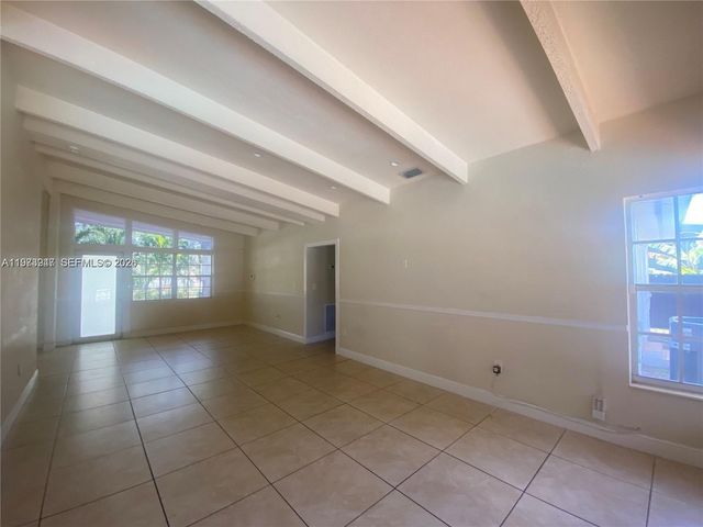 700 Curtiss Pkwy 0, Miami Springs, FL 33166