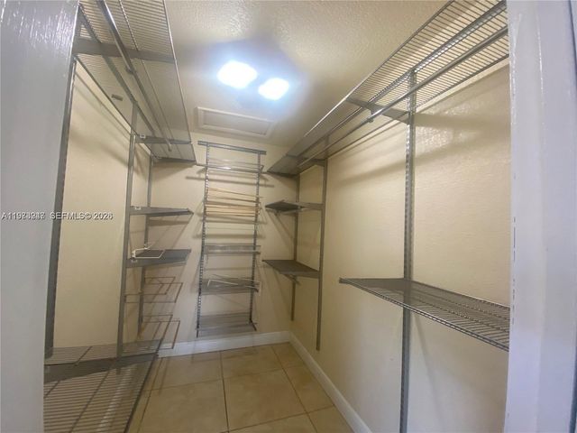 700 Curtiss Pkwy 0, Miami Springs, FL 33166