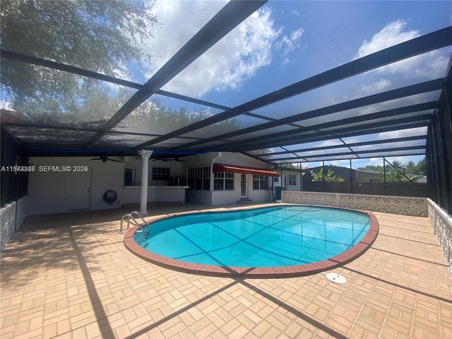 700 Curtiss Pkwy 0, Miami Springs, FL 33166