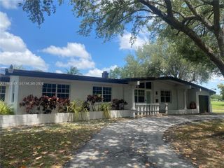 700 Curtiss Pkwy 0, Miami Springs, FL 33166