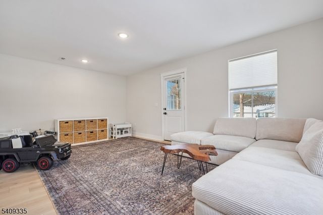 41 Kelly Ln, Wharton Boro, NJ 07885