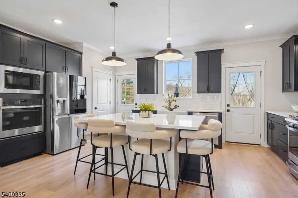 41 Kelly Ln, Wharton Boro, NJ 07885