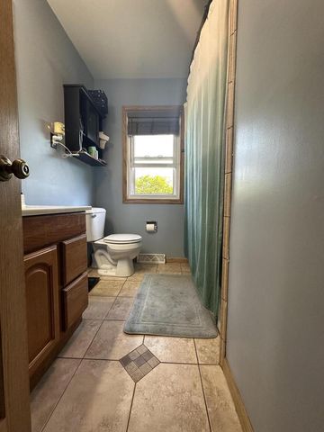 411 Central Rd, La Crosse, WI 54603