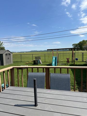 411 Central Rd, La Crosse, WI 54603